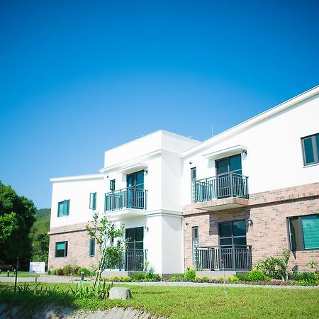 Simple Life Apartment Yuli Exterior photo