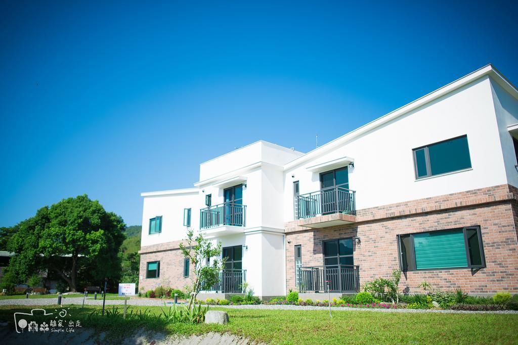 Simple Life Apartment Yuli Exterior photo